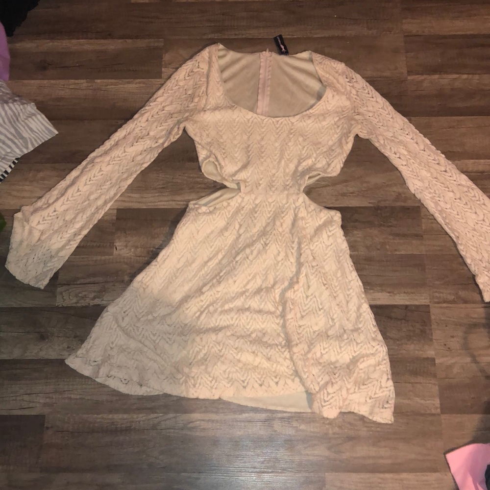 Lacey boutique cut out dress long sleeve